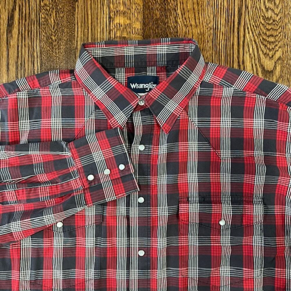 VTG Wrangler Pearl Snap Western Shirt Mens L Red Plaid Button Up USA Made